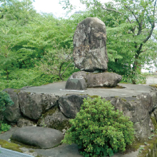蓮如上人（れんにょしょうにん）の碑
